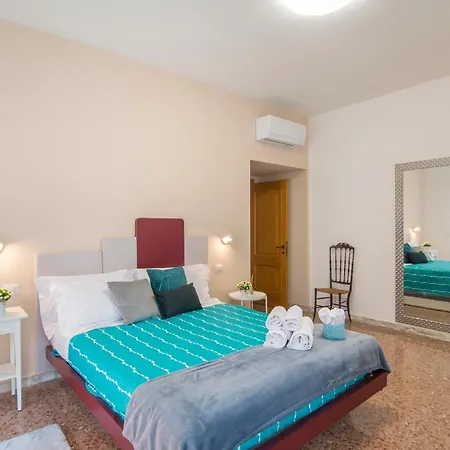 Garden Tuscolana - 200 Meters From The Metro Station Rom